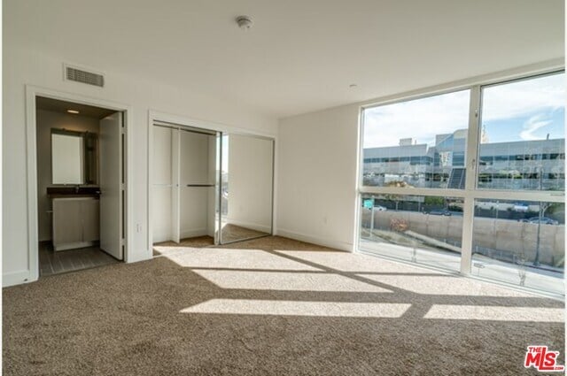 Building Photo - 10473 Santa Monica Blvd