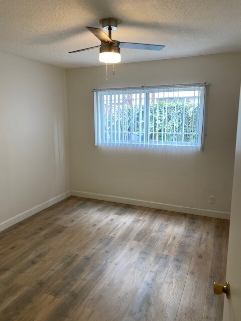 Foto del edificio - 2632 E 15th St