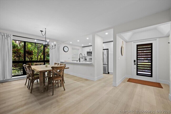 Foto del edificio - 221 Brackenwood Terrace