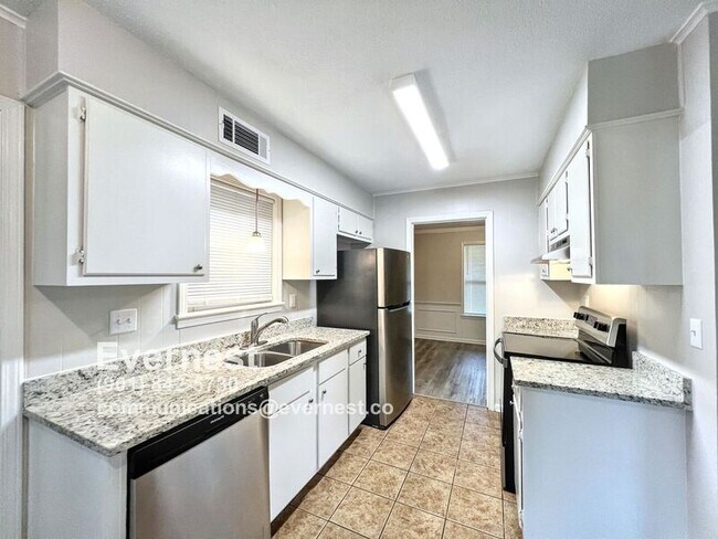 Foto del edificio - 7294 Wendell Cove