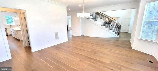 Foto del edificio - 17031 Georgia Ave