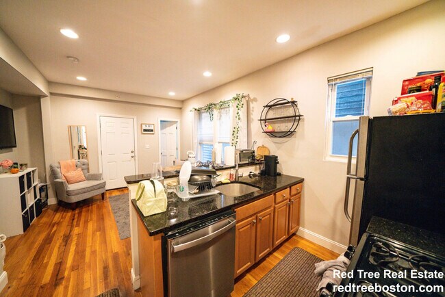 Building Photo - 3 Alleghany St