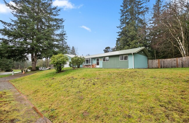 Building Photo - 5939 Paradise Dr