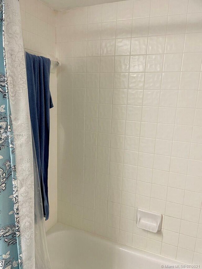 Foto del edificio - 7958 NW 7th Ct