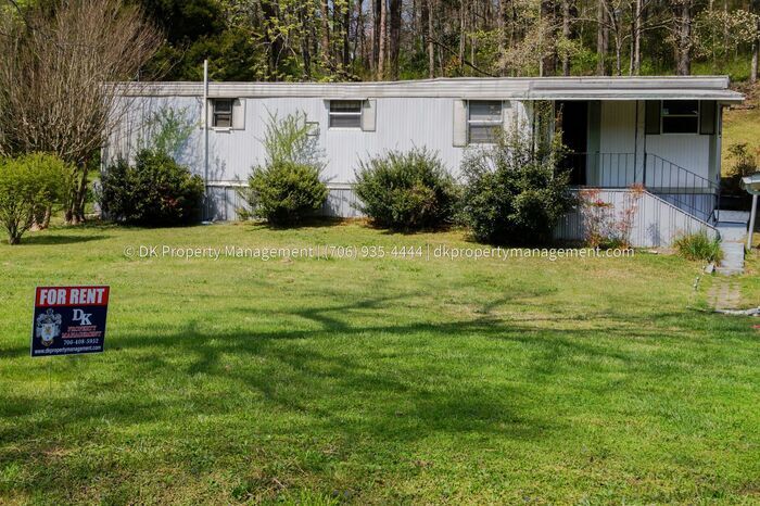 Primary Photo - 2 Bedroom Trailer in Rossville!