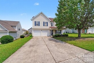 Building Photo - 10521 Barvas St