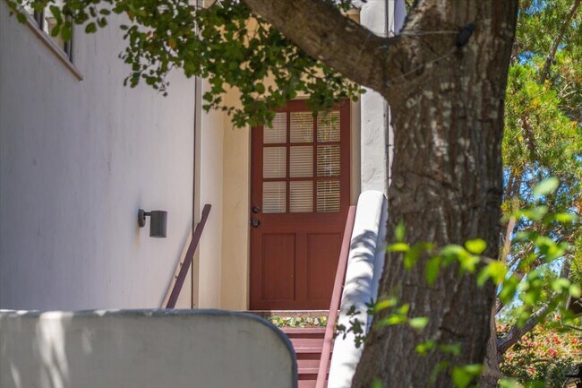 Foto del edificio - 24826 Santa Fe St