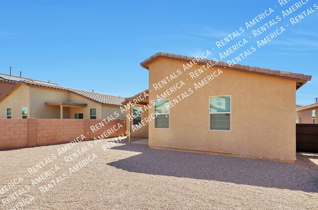Foto del edificio - 6325 S Crescent Peak Dr