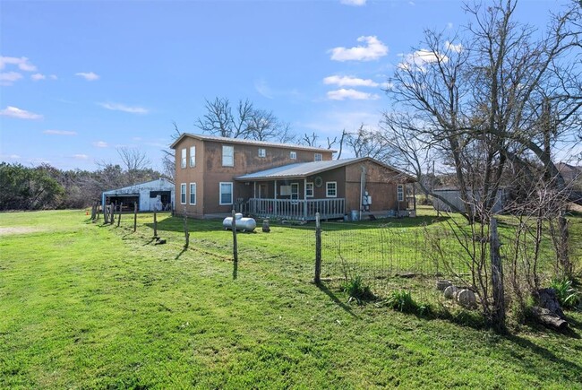 Building Photo - 684 Indian Oaks