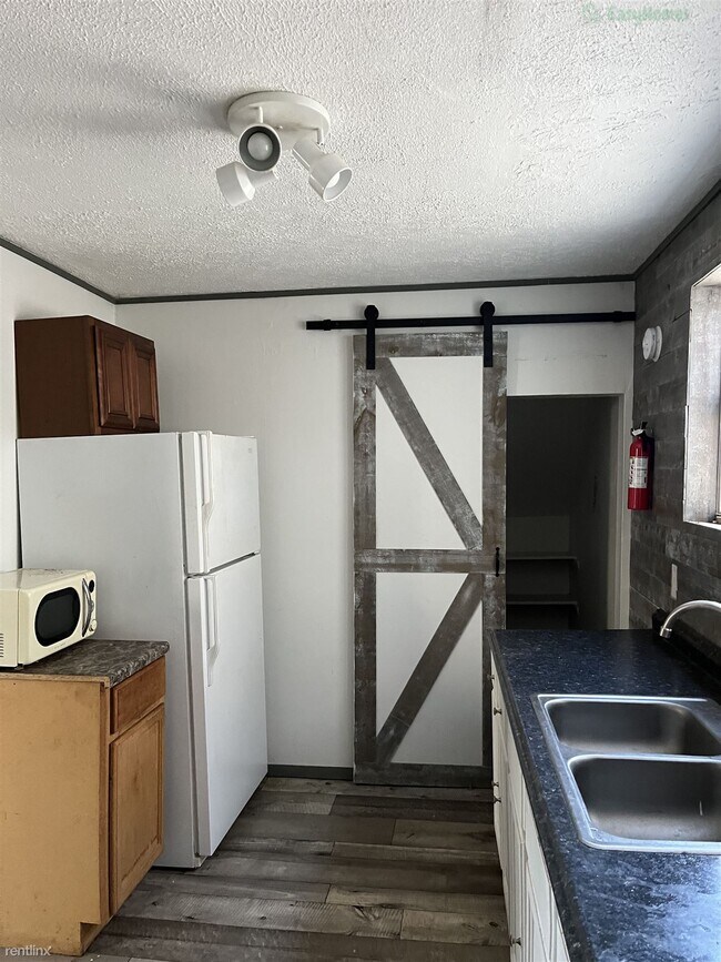 Foto del edificio - 2 br, 1 bath House - 531 4th Street