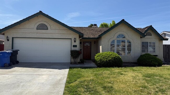 Building Photo - 777 E Encore Dr