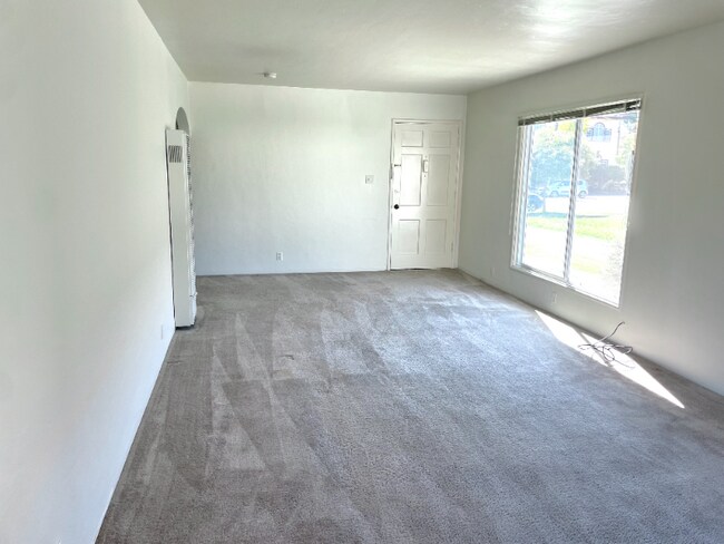 Building Photo - 1609 Santa Clara Ave