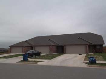 Primary Photo - 4300 SW Chapelstone Ave