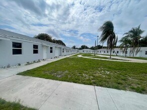Building Photo - 4383 Windsor Ave