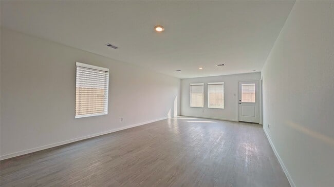 Foto del edificio - 16806 Old Wagon Wy