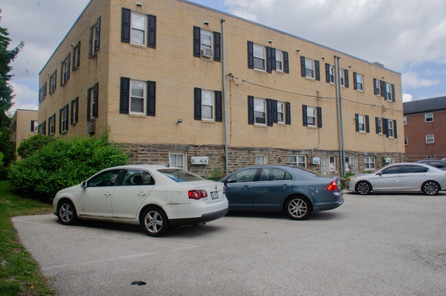 Building Photo - Llanfair Apartments