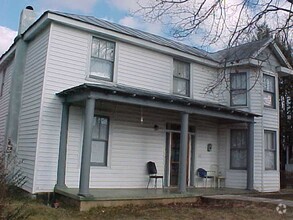 Building Photo - 224 Massie St