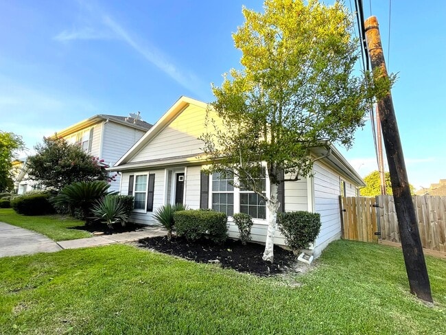 Foto del edificio - 1603 Nichole Woods Dr