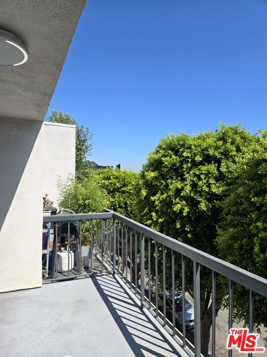 Foto del edificio - 8535 W Knoll Dr