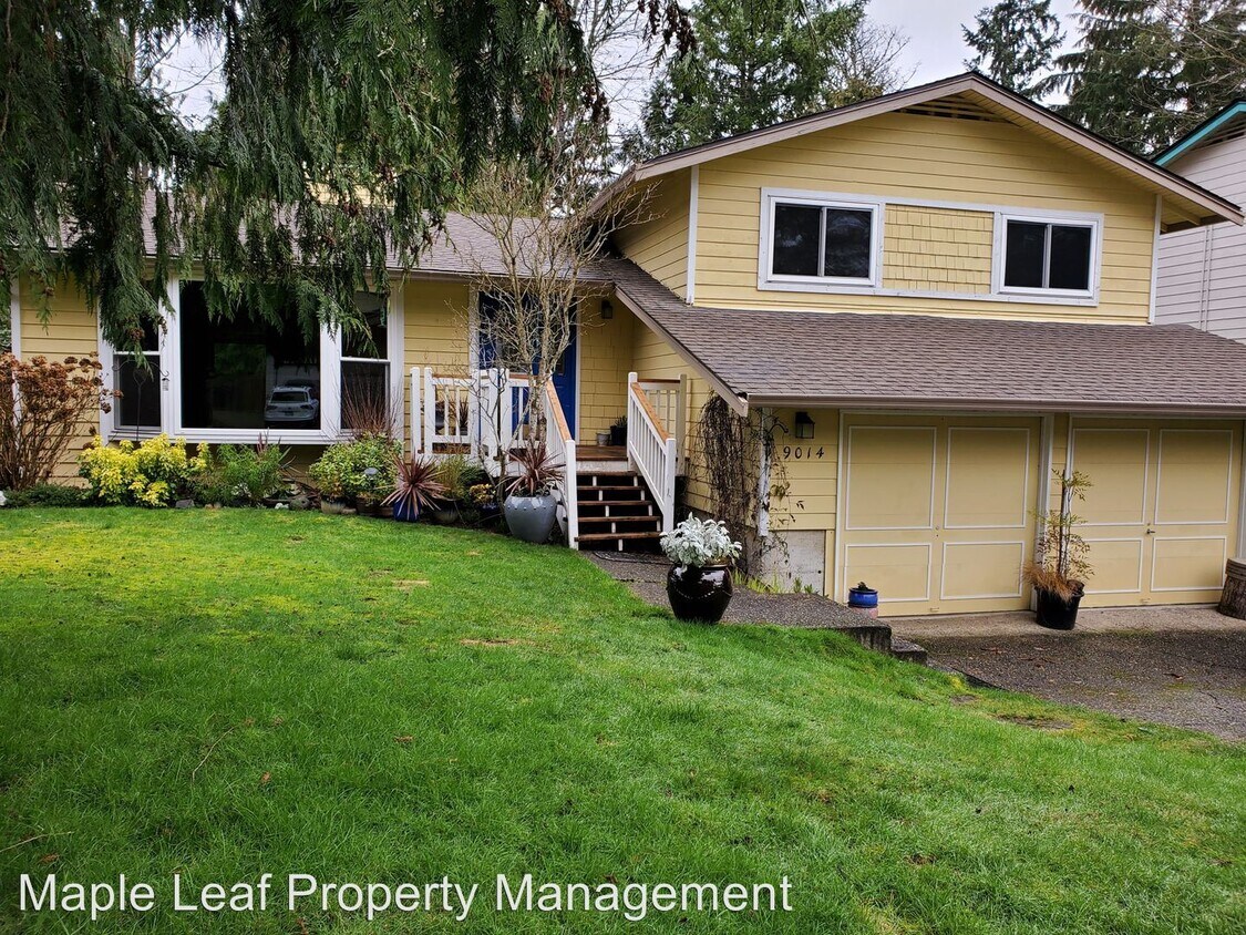 Primary Photo - 4 br, 2.5 bath House - 9014 NE 143rd ST