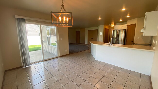 Foto del edificio - Rotherham: 151-153 East River Drive Duplex