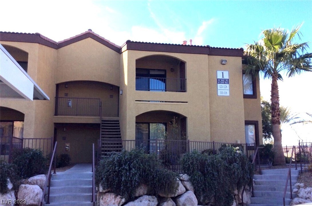 950 Seven Hills Dr Unit 122, Henderson, NV 89052 Condo for Rent in