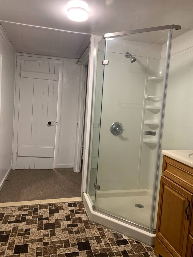 Foto del edificio - 119 E Main St