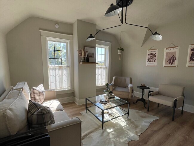 Foto del edificio - 502 Woodworth Ave