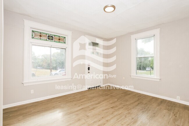 Foto del edificio - 4001 Herron Ave