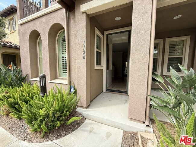 Building Photo - 1120 Columbia Trl