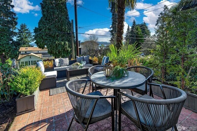 Foto del edificio - 707 Lake Washington Blvd S