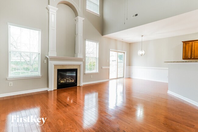 Building Photo - 104 Vineyard Ln