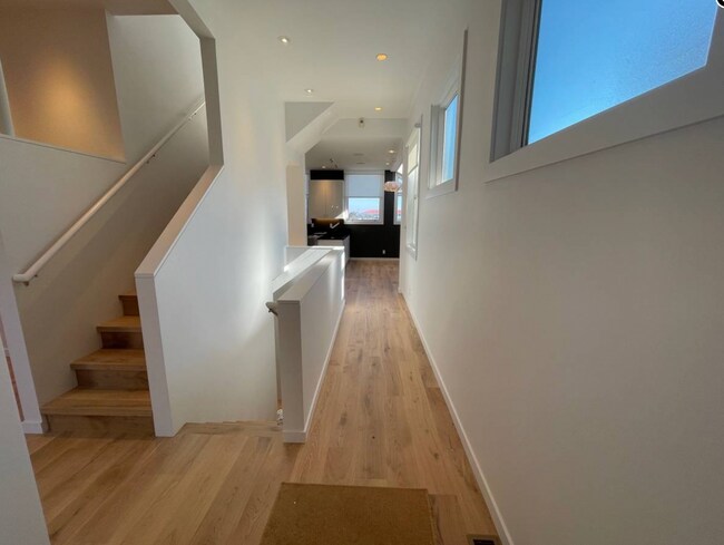 main floor - 507 Andover St