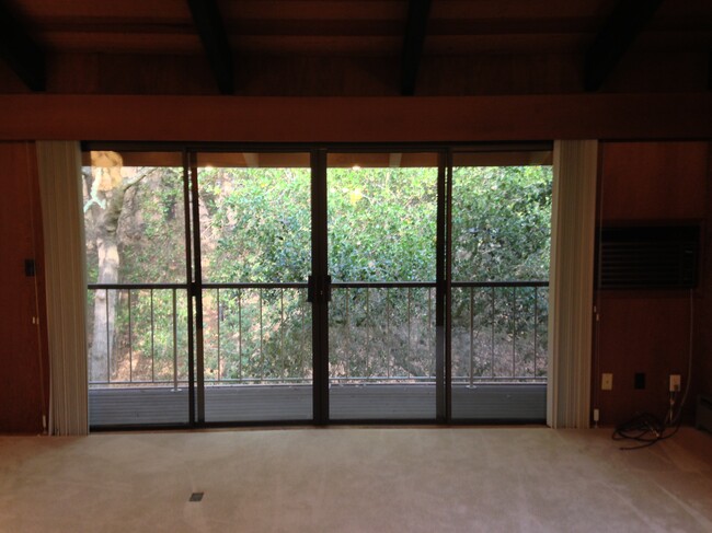 Building Photo - 14615 Quito Rd