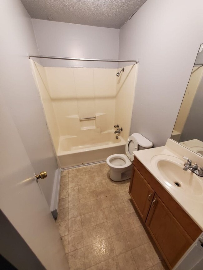 Foto del edificio - 2401 Markwood Ln SE