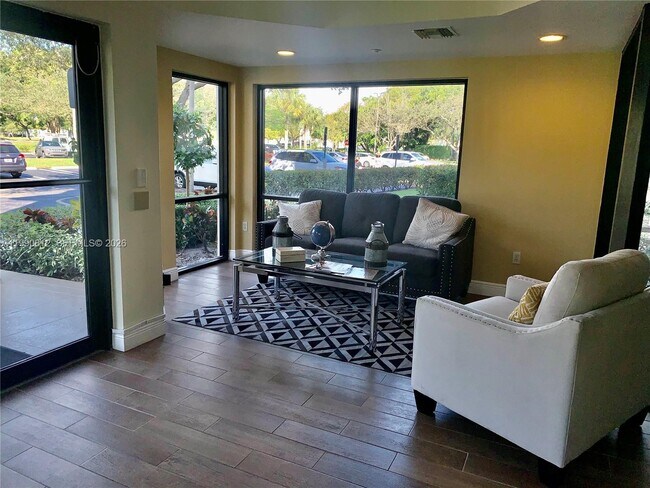 Foto del edificio - 2105 Lavers Cir