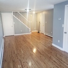 Building Photo - 66 Main St