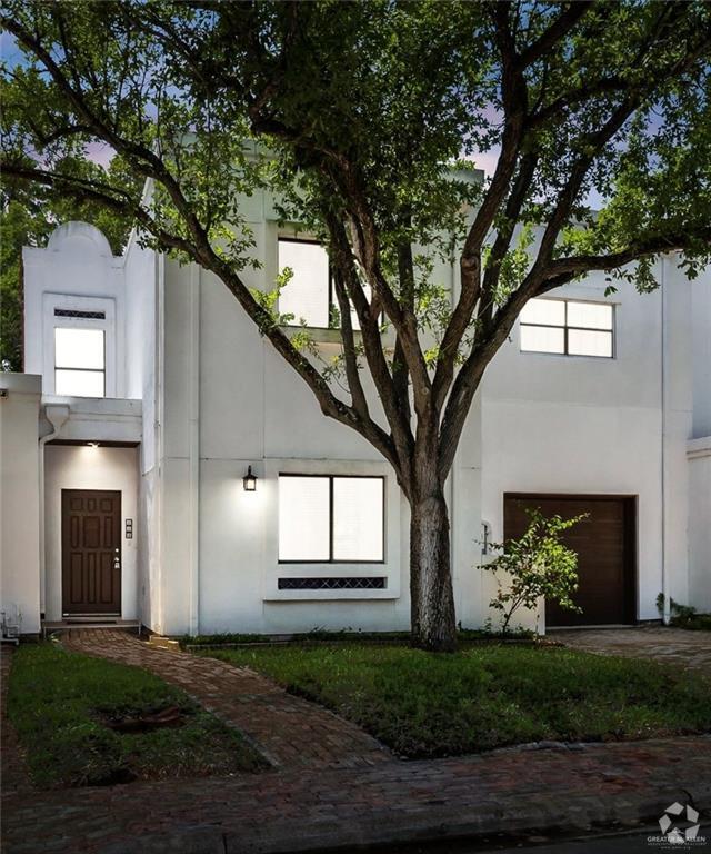 Building Photo - 113 W Tearose Ave