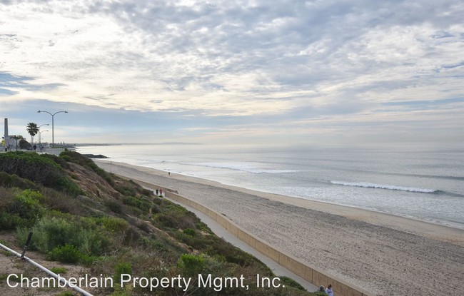 Building Photo - 3580 Carlsbad Blvd