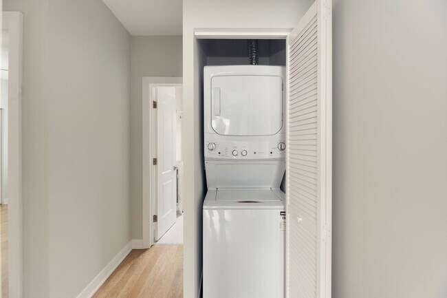 Building Photo - 4837-45 North Wolcott Avenue, Unit 1A