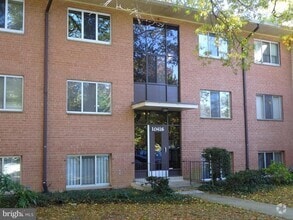 Building Photo - 10416 Rockville Pike