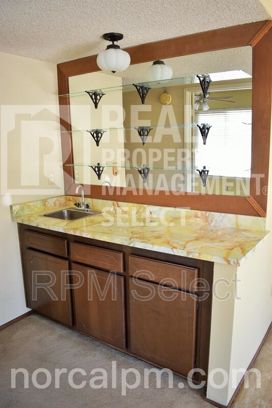 Foto del edificio - 7307 Mandy Dr