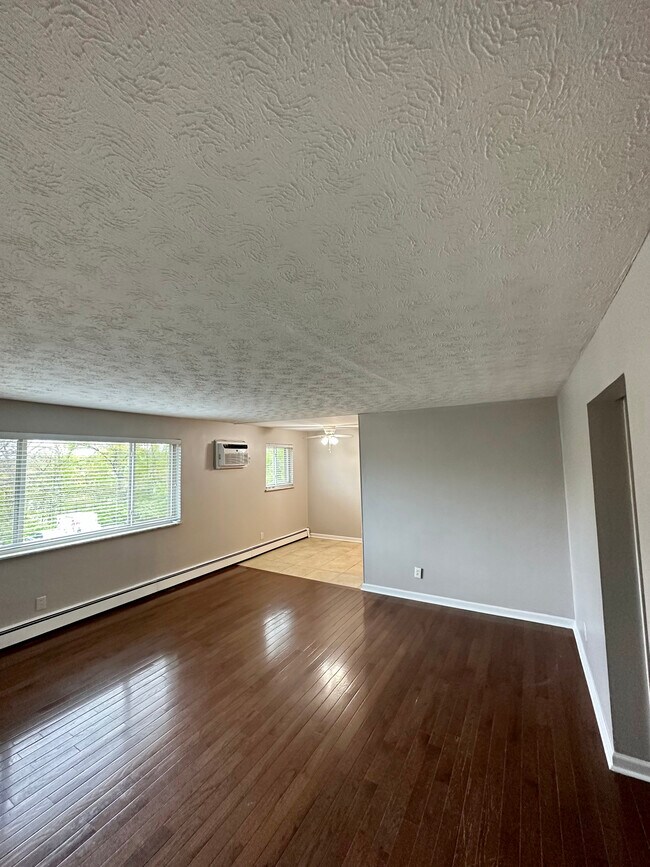 320 Hanna Ave Unit B11, Loveland, OH 45140 320 Hanna Ave Loveland, OH