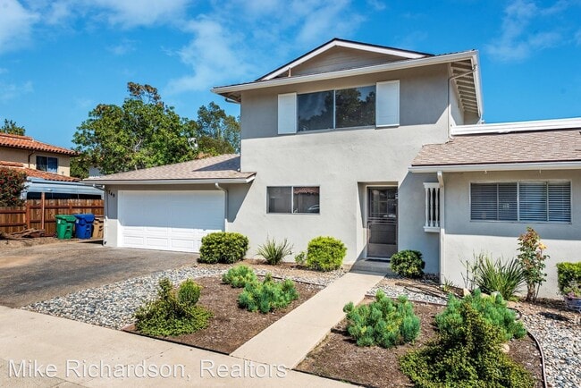 Building Photo - 749 Casiano Dr