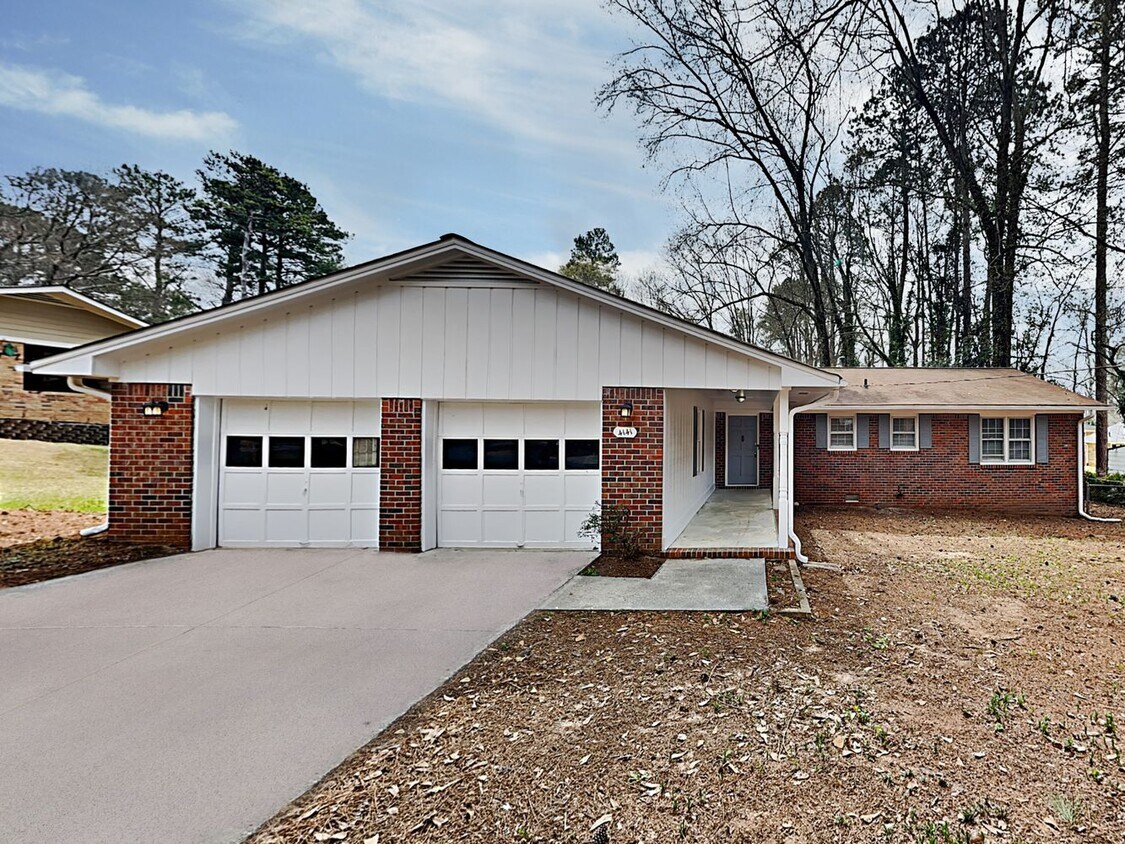 4142 Hickory Dr, Powder Springs, GA 30127 House for Rent in Powder