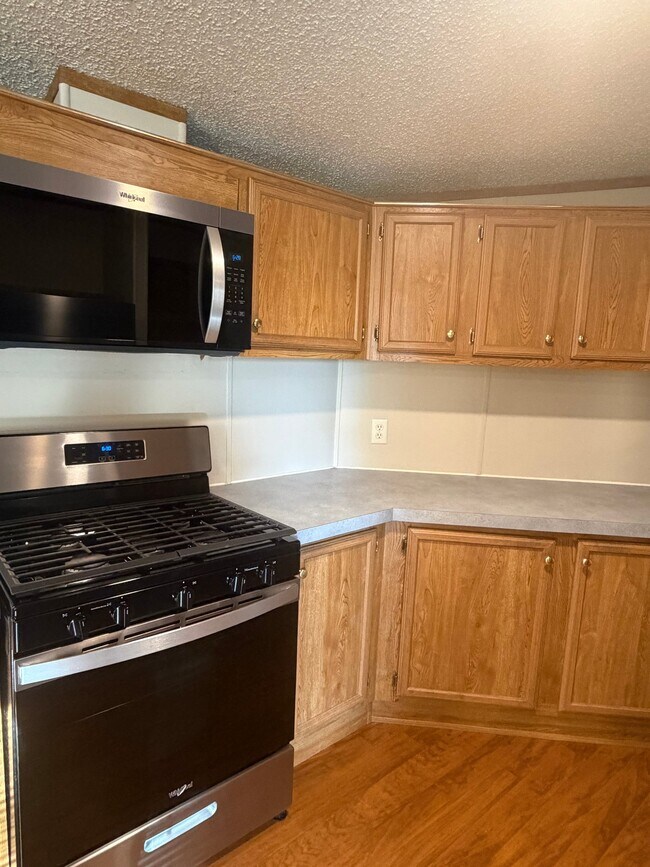 Building Photo - 4664 US-30