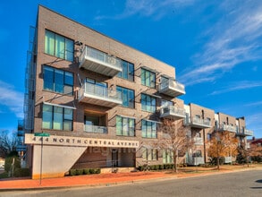 Building Photo - 444 N Central Ave
