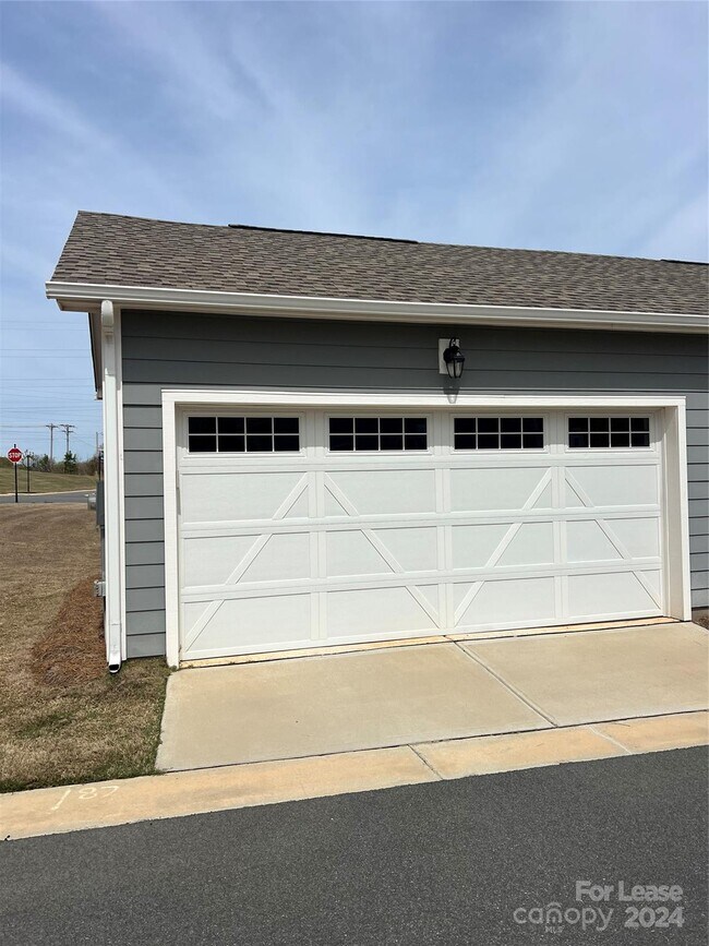 15008 Meacham Farm Dr, Huntersville, NC 28078 Townhome Rentals in