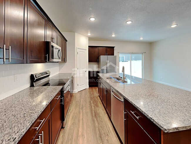 Foto del edificio - 2403 E Surry Way