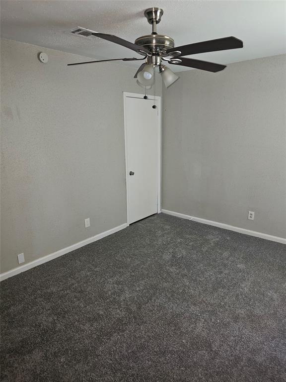 Foto del edificio - 7615 Sterlingshire St